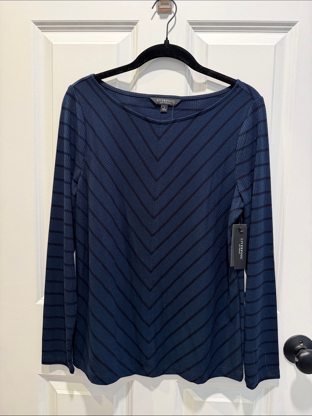 NWT Liverpool Navy Chevron Long-Sleeve Top